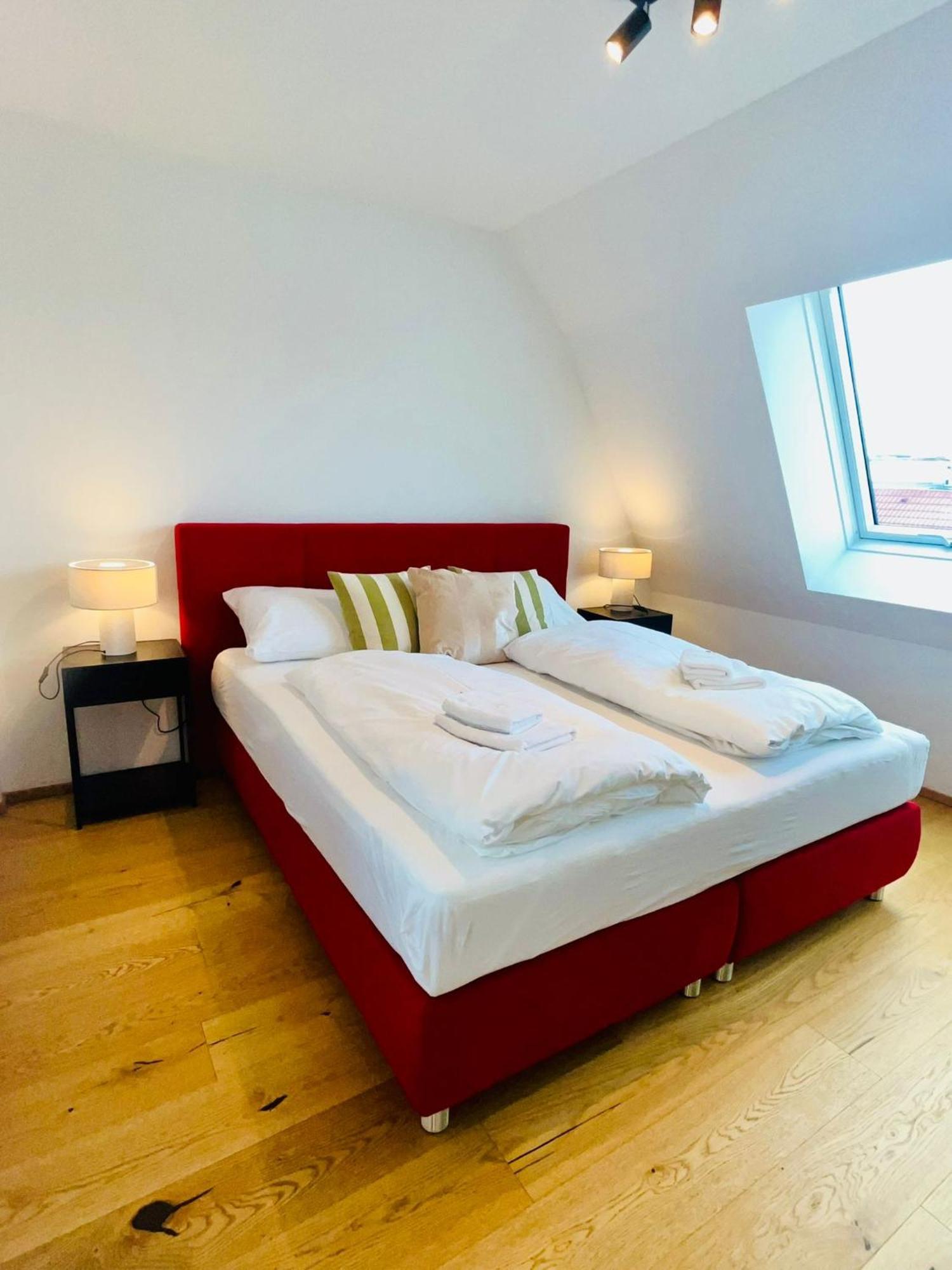 Orestaliving - Penthouse With Designer Renovation Viena Exterior foto